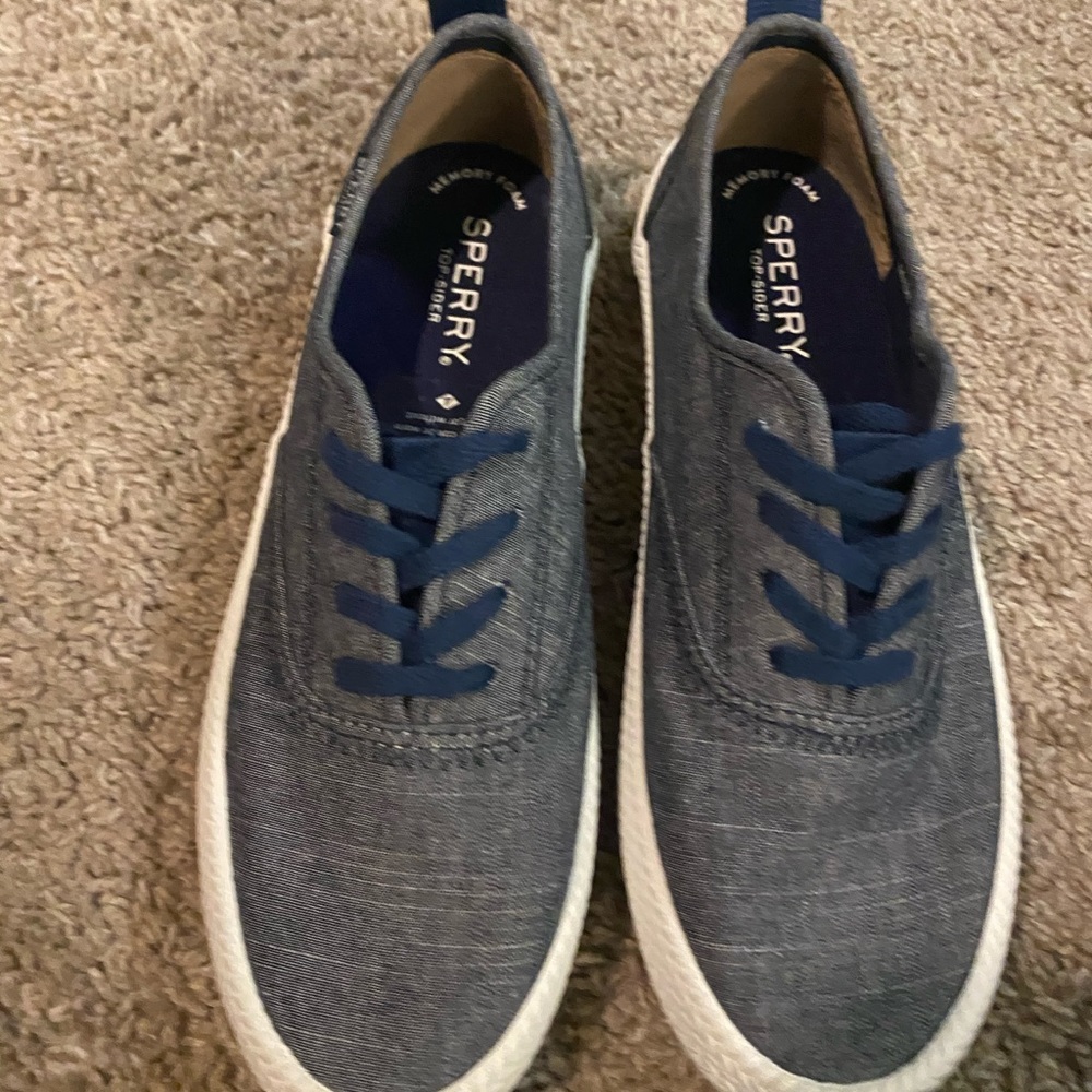 Size 6 Navy Blue Sperrys
